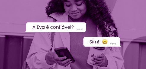 Mulher mexendo no celular e 2 balões de diálogo, 1 perguntando se a Eva é confiável e outro respondendo que sim