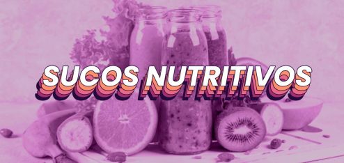 Frutas ao redor de garrafas. O texto em destaque, no centro da imagem, diz "Sucos nutritivos".